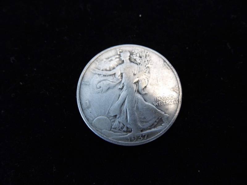 lot 11 image: Walking Liberty Half Dollar