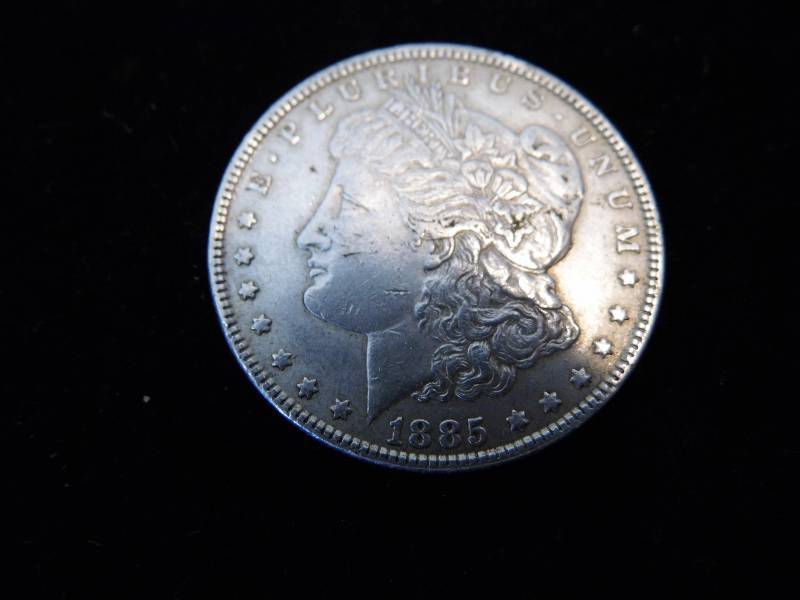 lot 19 image: Morgan Dollar