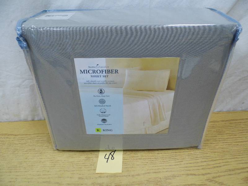 lot 48 image: Home Classic Microfiber Sheet Set - KING