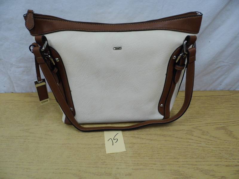 lot 75 image: Chaps Purse