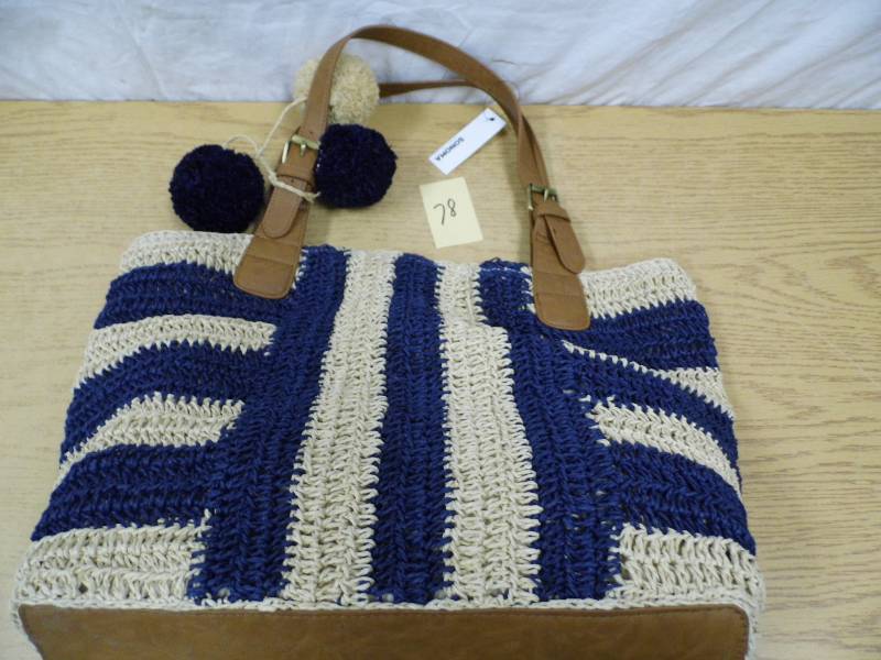 lot 78 image: Sonoma Purse