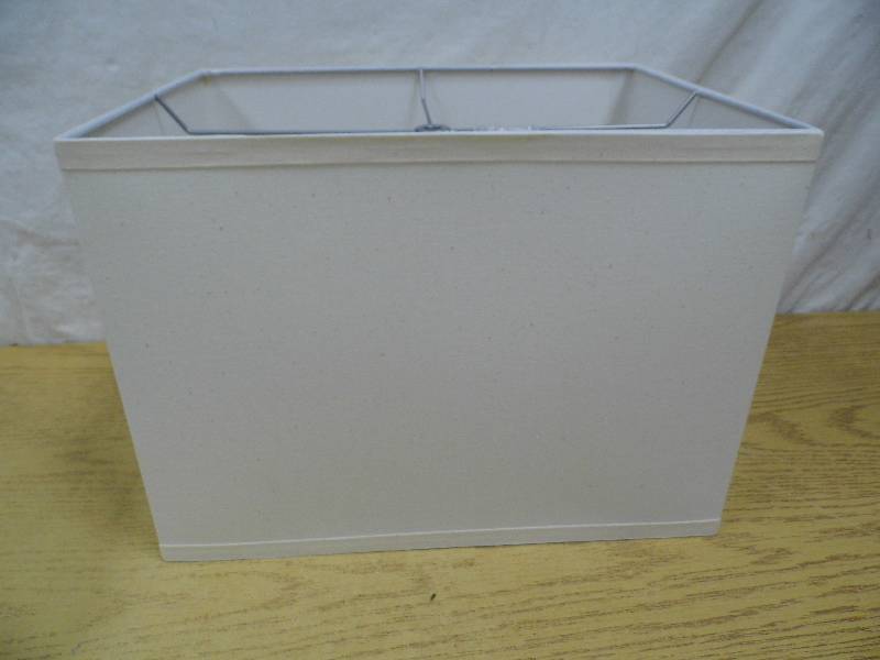 lot 86 image: New Lamp Shade