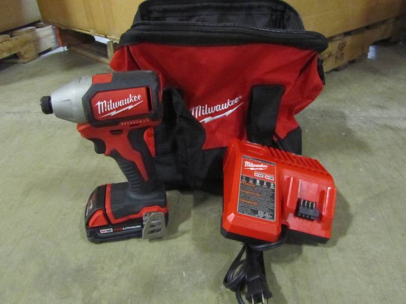lot 11 image: Milwaukee 2750-22CT M18 18-Volt 14 in. Cordless Hex Brushless Impact Driver Kit