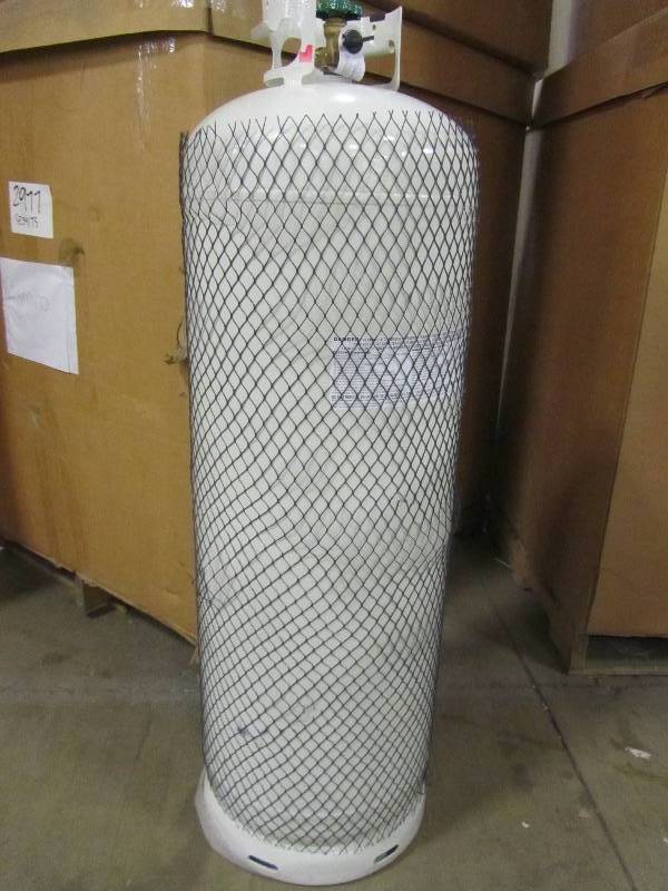 lot 21 image: 100 lb. Empty Propane Cylinder with POL Valve