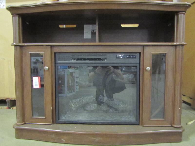 lot 40 image: 47 12 x 17 12 electric fireplace