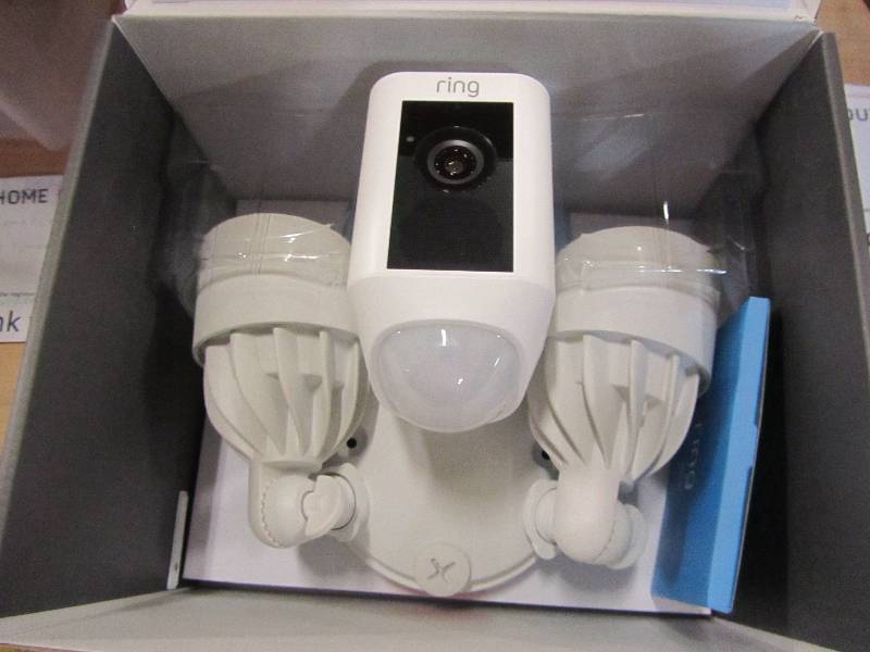 lot 71 image: Ring Outdoor Wi-Fi Cam with Motion Activated Floodlight, White