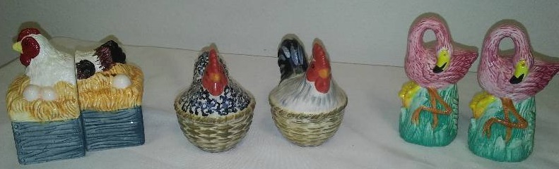lot 29 image: Chicken and Flamingo Salt and Pepper Shakers (2 pr.)