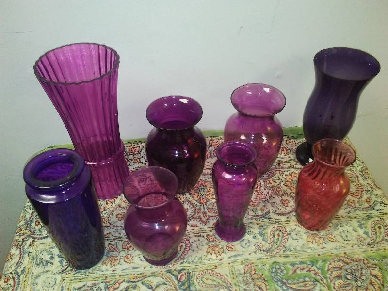 lot 44 image: Purple Glass (8)