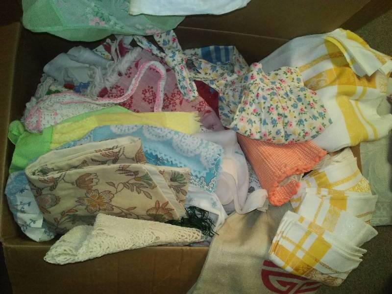 lot 85 image: Huge Lot of Vintage Household linens