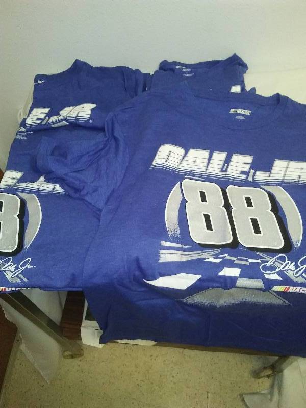 lot 106 image: Mens L NASCAR Dale Earnhardt Jr. #88, ( 4 shirts)