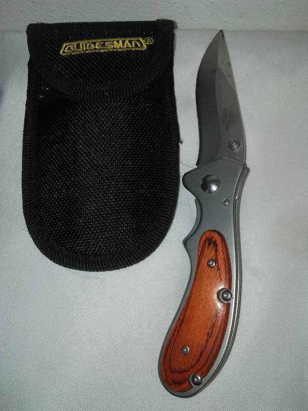 lot 133 image: Knives, variety,