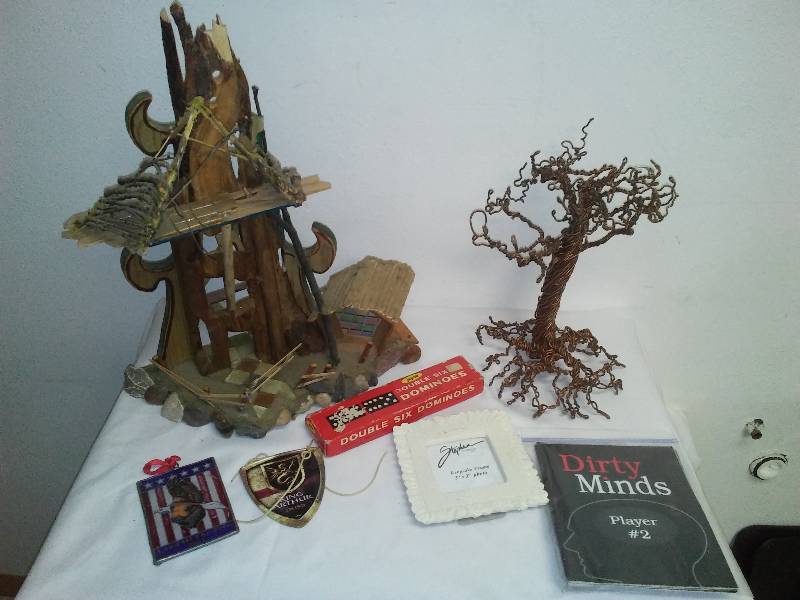 lot 139 image: Fairy House and Copper Wire Tree