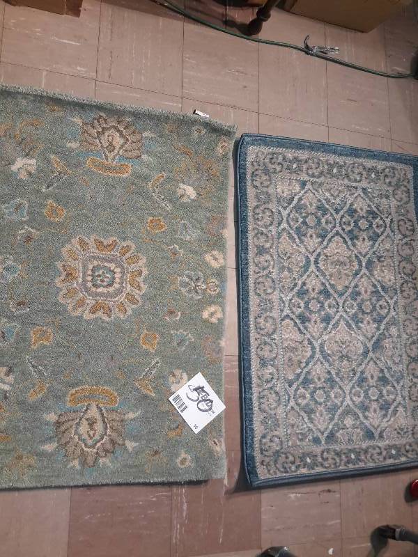 Poly Rug   1, 2ft x 3ft 1 in  1, 100 pct wool, 2ft x 3 ft