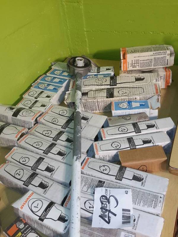 Large lot of Sodium Bulbs� Misc. Sizes