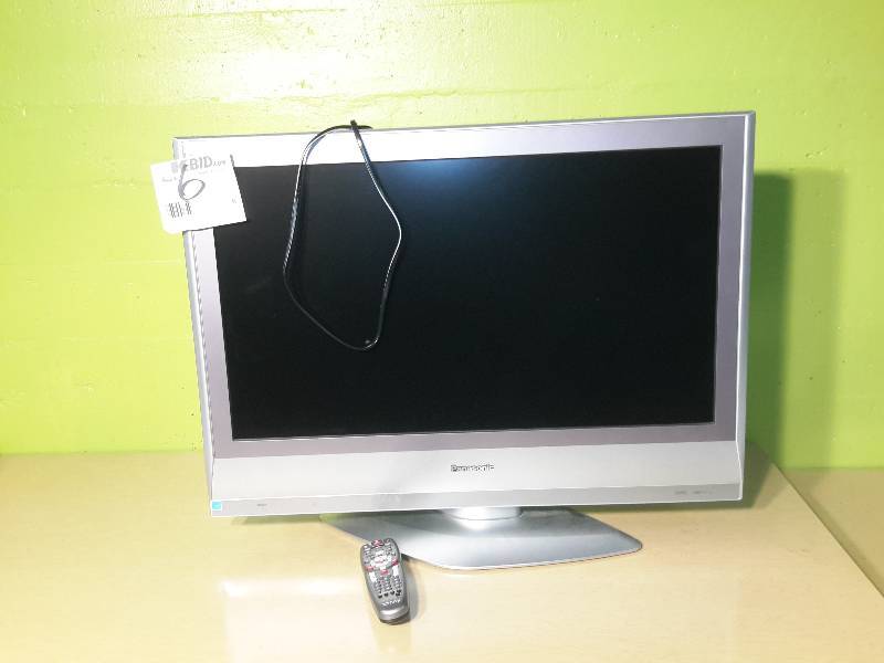 TV 32 in diagonally overall is 31 in x 24.5 x 11 deep
