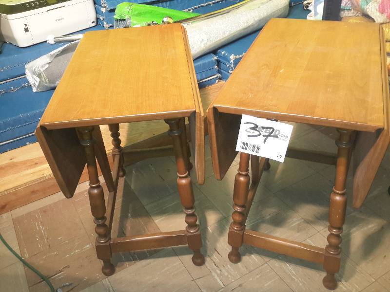 Twin drop leaf tables 25 in x 15 x 24 h when open, 33 in x 25