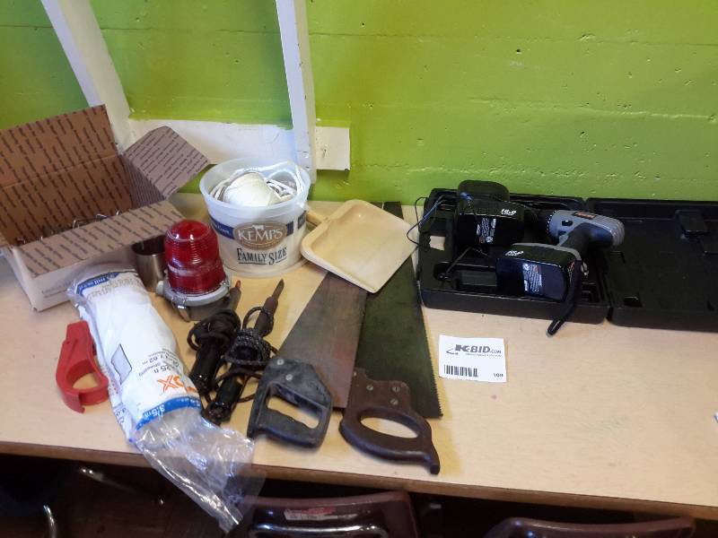 Misc. items as  pictured.. See the closeup pictures.. Take it all.