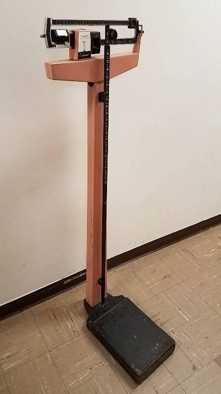 Vintage Healthometer Scale.. Works