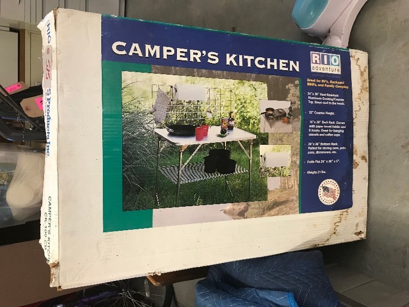 PORTABLE CAMPERS KITCHEN TABLE