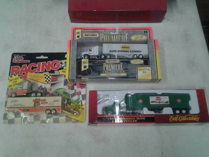 3-Trucks Racing Champions Hooters, Ertl 1948 Peterbilt, Matchbox Midas