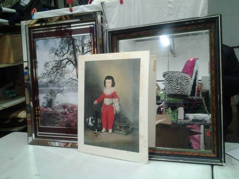 3-Wall Decor Tree Picture 28x40, Picture No Frame 22x29, Mirror 29x40