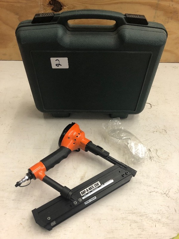 PneuTools RN250 Pneumatic Palm Nail...
