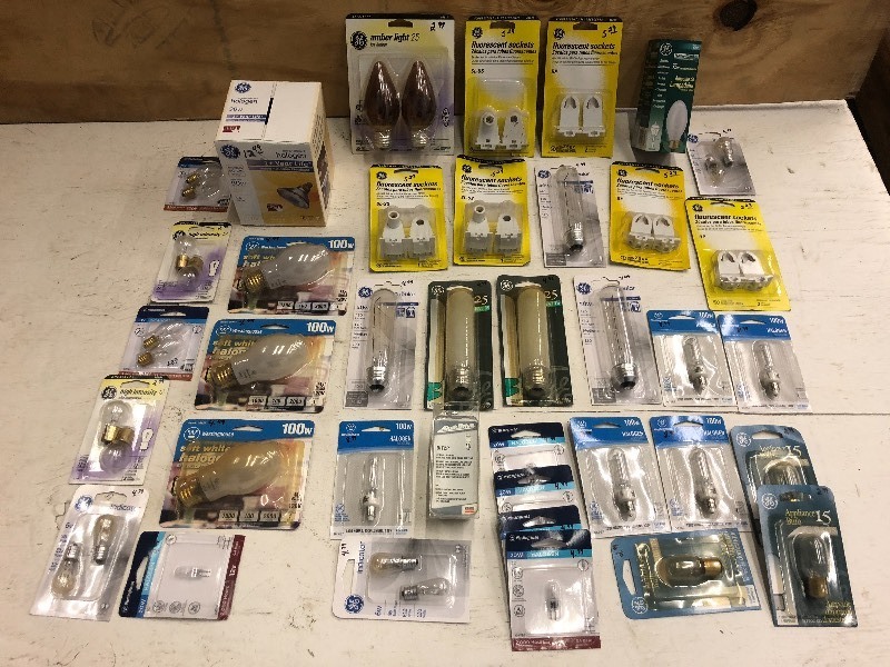 Box Of Assorted New Light Bulbs ...
