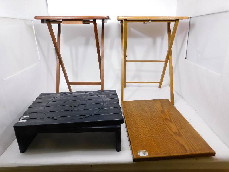 2 TV Tables and 2 Lazy Susans
