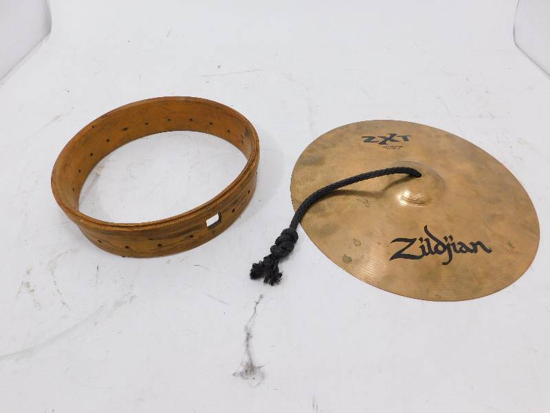 lot 14 image: Zildjian ZXT Soild Hi Hat Top