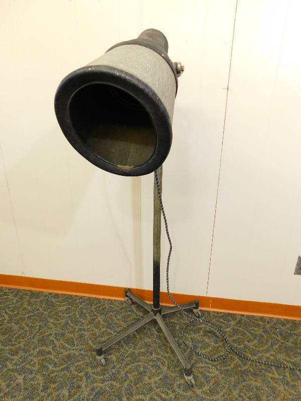 lot 40 image: KOKEN COMPANIES SALON HAIR DRYER VINTAGE
