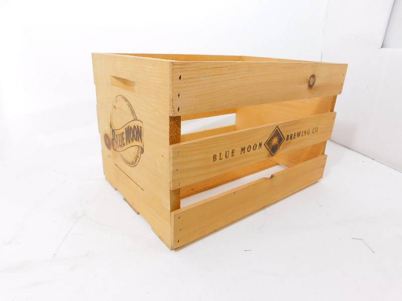 lot 51 image: Blue Moon Wooden Crate