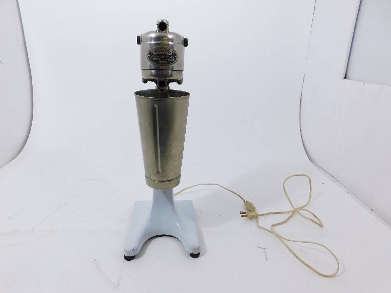 lot 52 image: Vintage Mixer