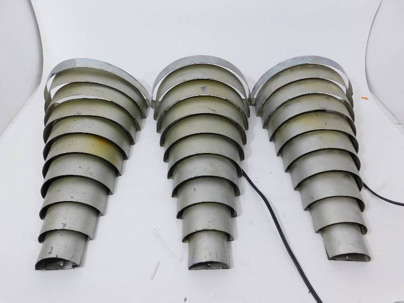 lot 60 image: Vintage 1913 Theater Lights