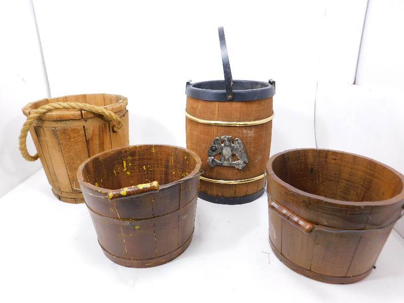 lot 62 image: 4 Wooden Pails