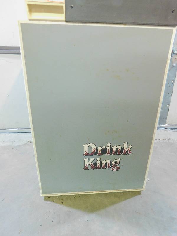 lot 99 image: Vintage Drink King Vending Machine