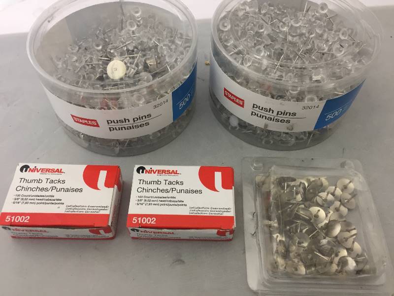 lot 61 image: Push Pins & Thumb Tacks