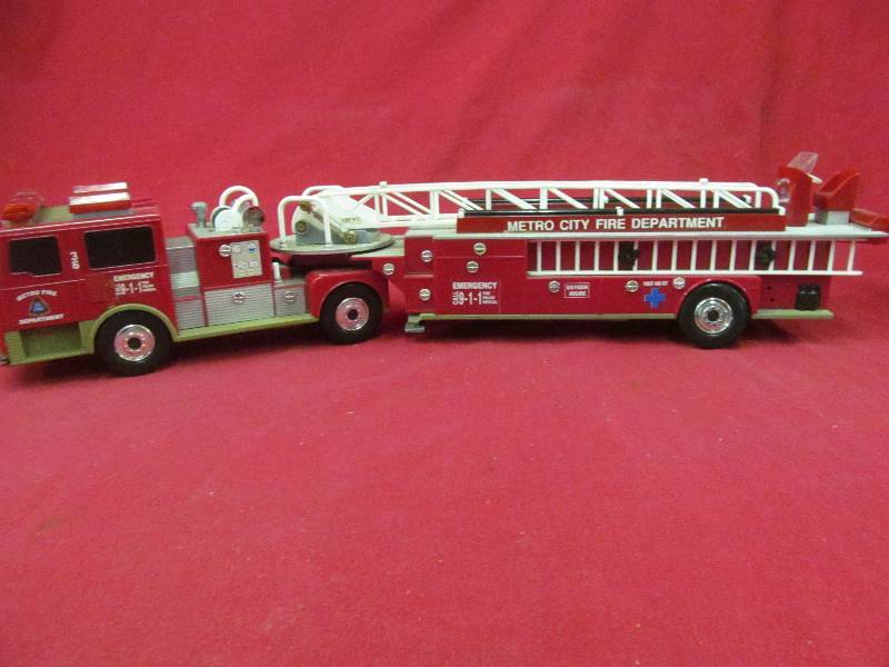metro city fire department toy truck