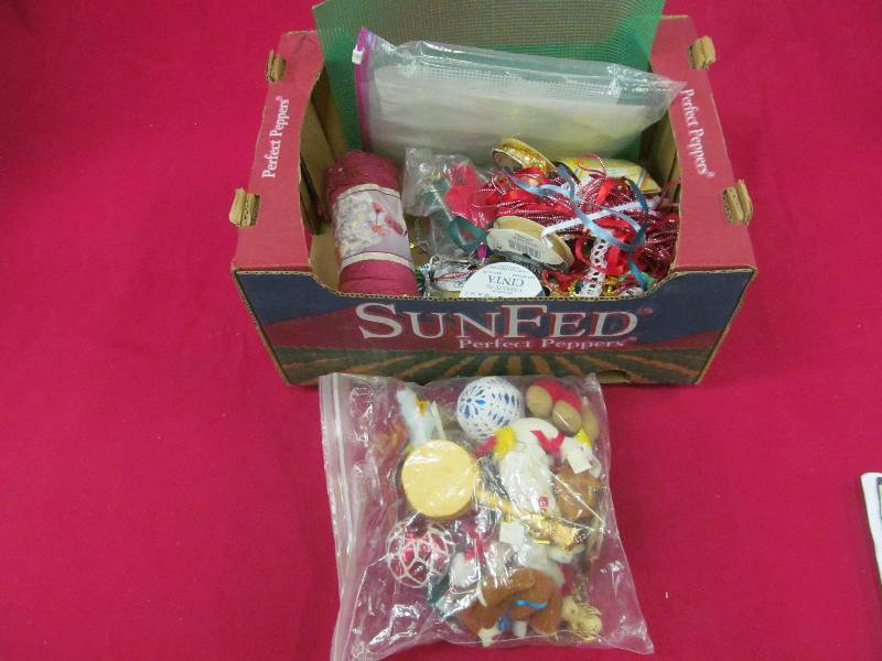 lot 10 image: craft supplies