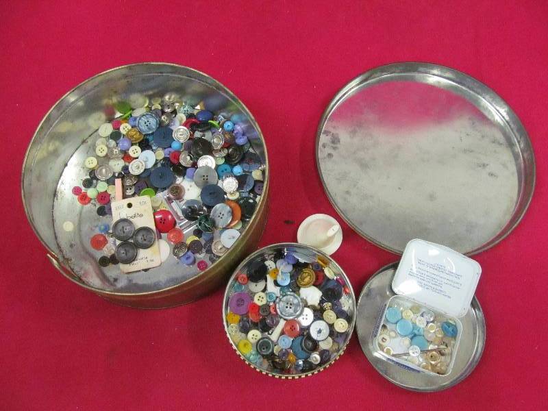 lot 11 image: vintage buttons, vintage tins