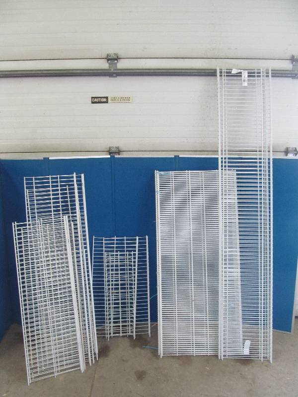 lot 31 image: wire shelving