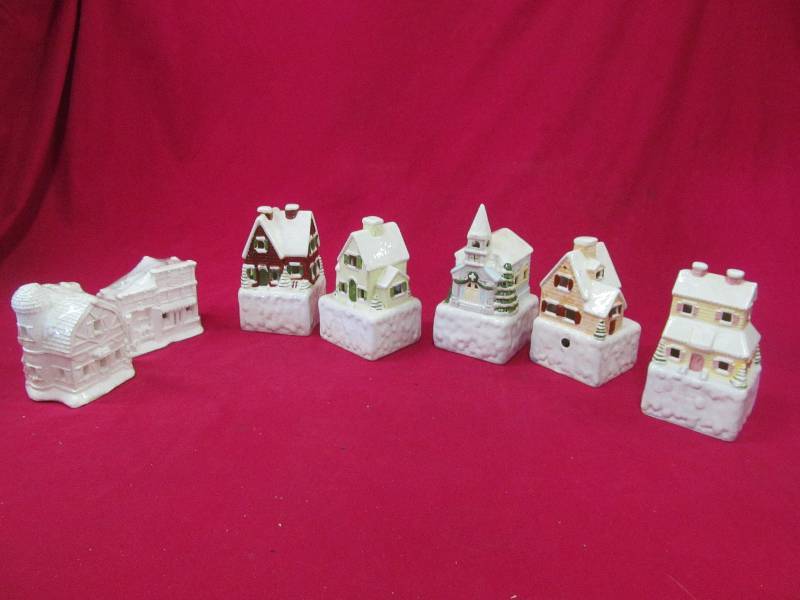 lot 33 image: holiday houses