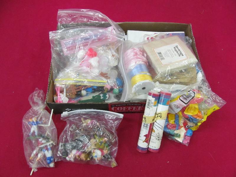 lot 34 image: party supplies