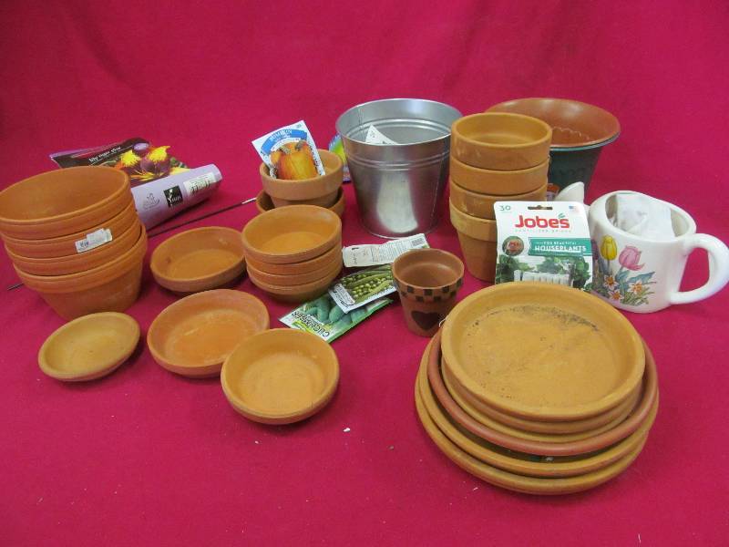 lot 58 image: clay flower pots