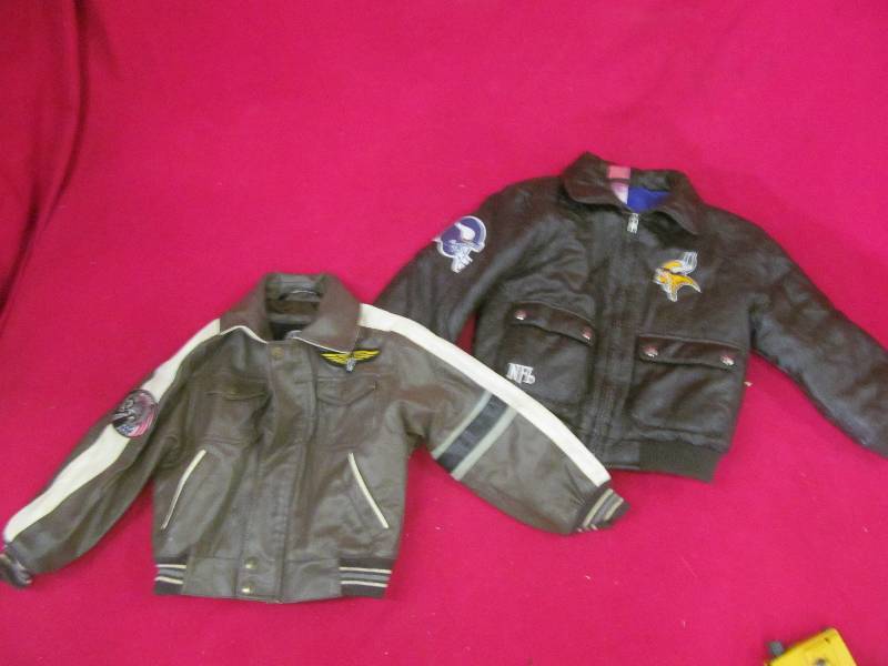 lot 67 image: Vikings jacket, weatherproof jacket