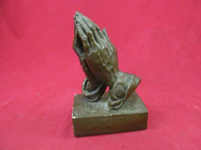 lot 77 image: vintage 1960 Albrecht Druer praying hands chalk ware