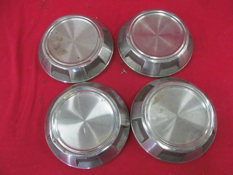 lot 112 image: vintage hub caps