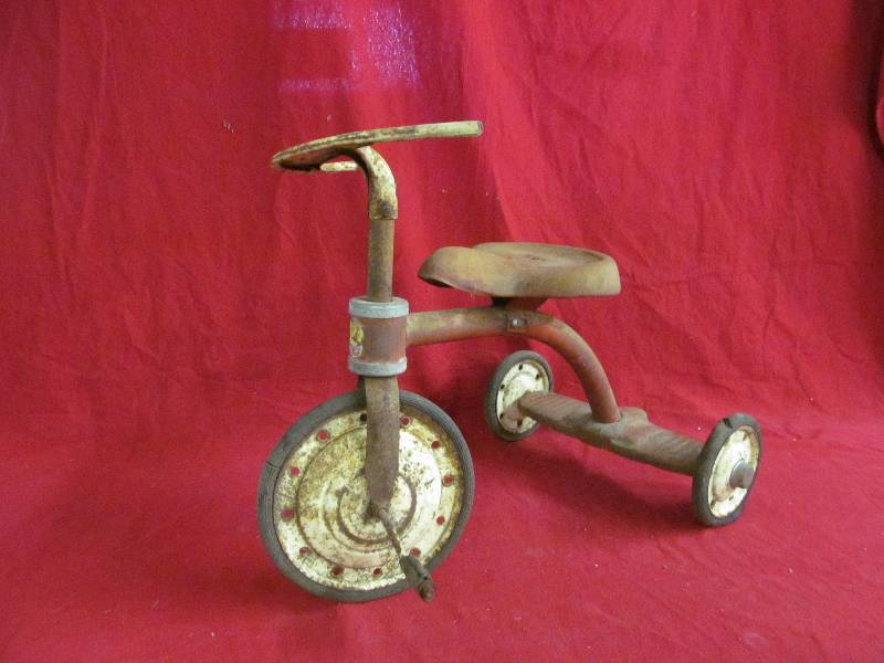 lot 130 image: antique tricycle