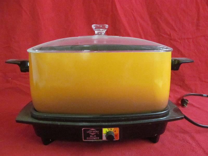 lot 139 image: slow cooker