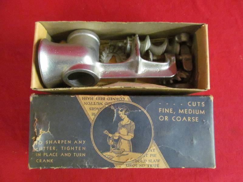 lot 141 image: food chopper