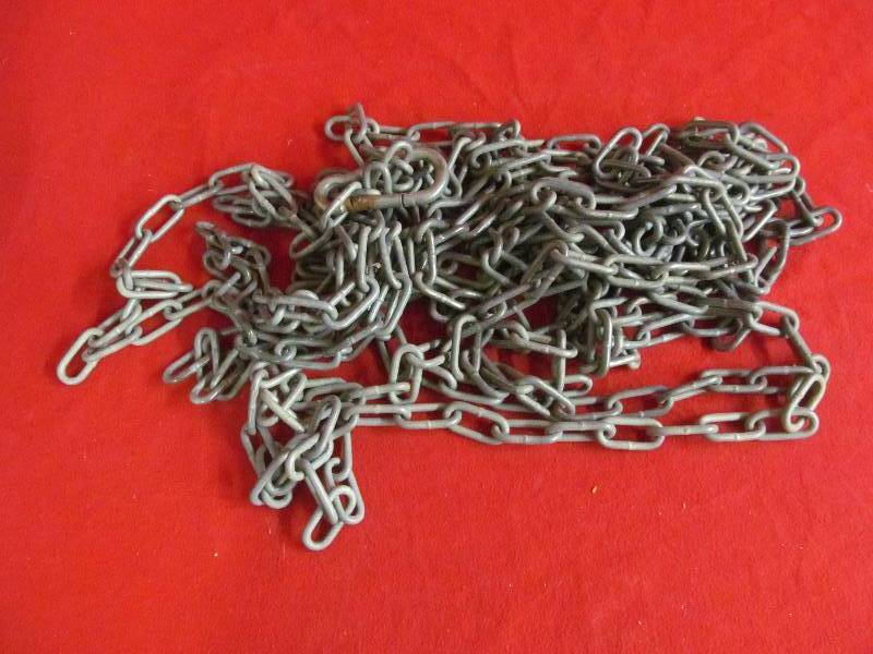 lot 151 image: chain